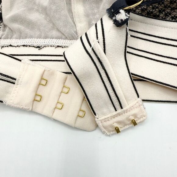 Lively Lace Mesh Black Triangle Dual Clasp Bralette - US Women’s L - Picture 5 of 8